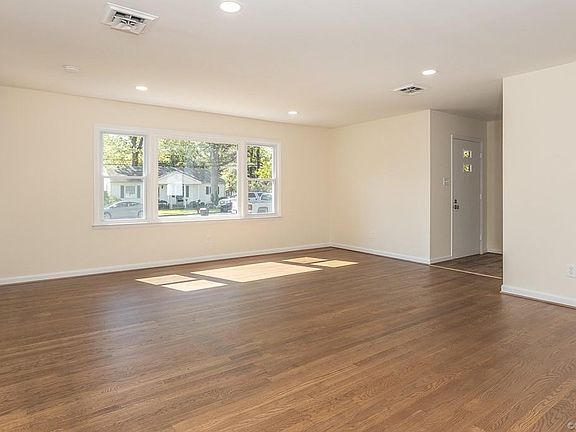 5th image of 3001 Granby St