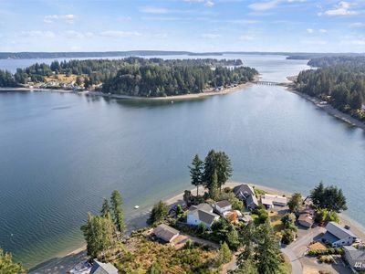 480 E Treasure Island Drive, Allyn, WA, 98524