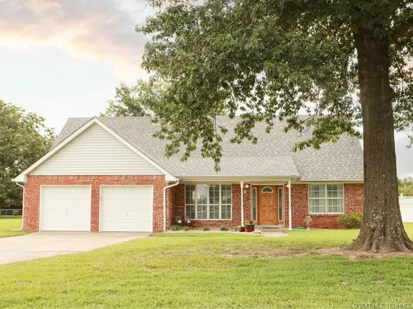 1313 N Mission Ln, Okmulgee, OK 74447