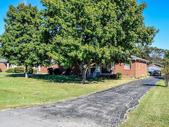 3rd image of 325 North Dr