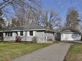 10112 Oakland Rd, Bloomington, MN 55420