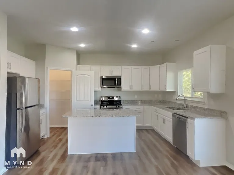 1120 Sweet Gale Dr — Photo 3