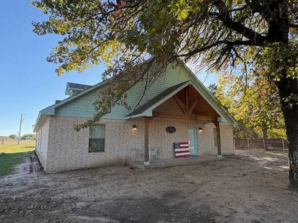 1722 Depot Pl, Kingston, OK 73439