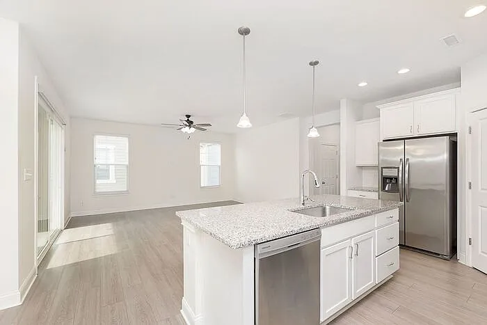 14253 James Dean Dr — Photo 6
