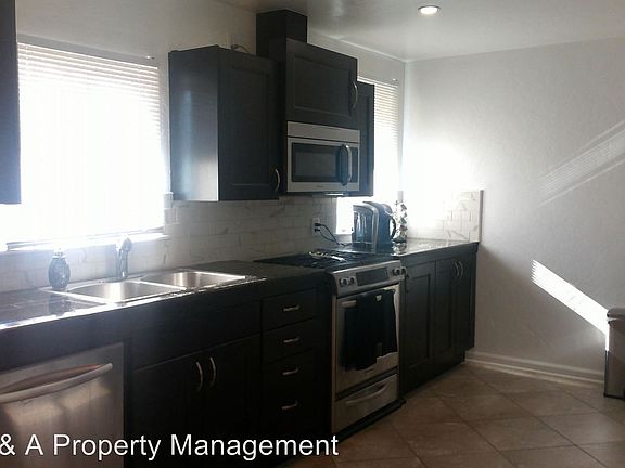 5th image of 2545 N Vagedes Ave