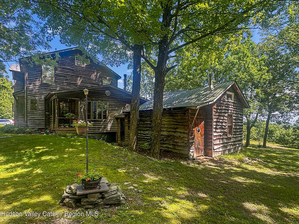 1st image of 231 Manorville Road