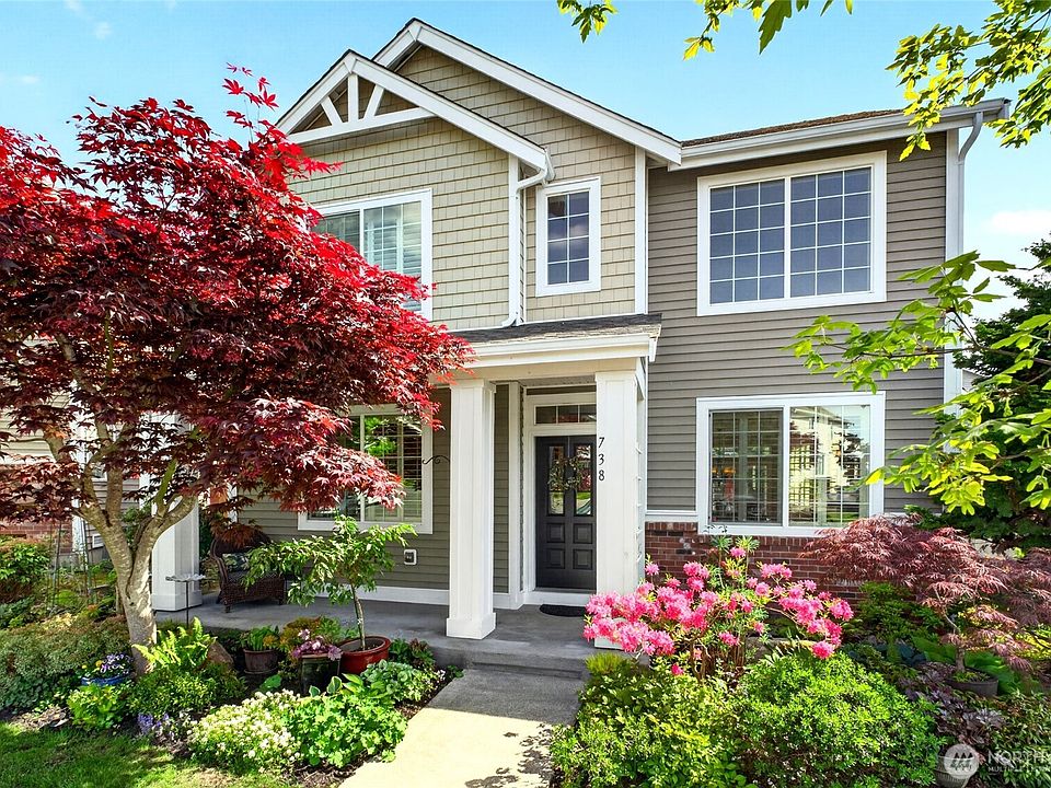 1st image of 738 24th Avenue SW
