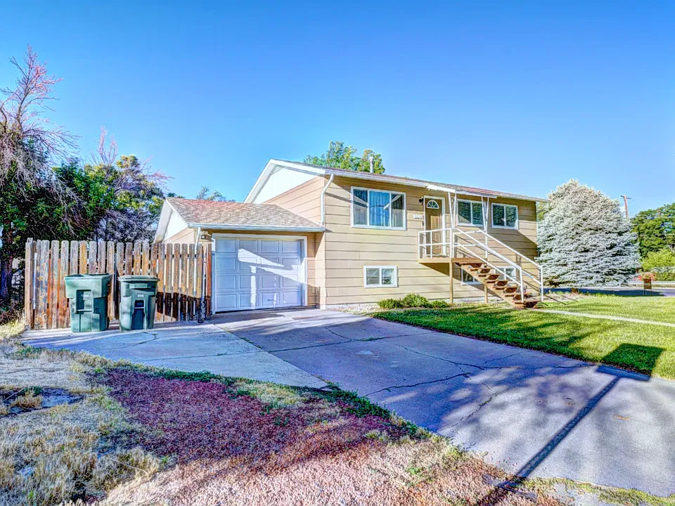 2801 Hall Ave