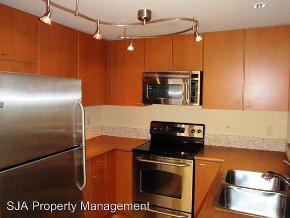 3rd image of 8252 126th Ave NE APT D204