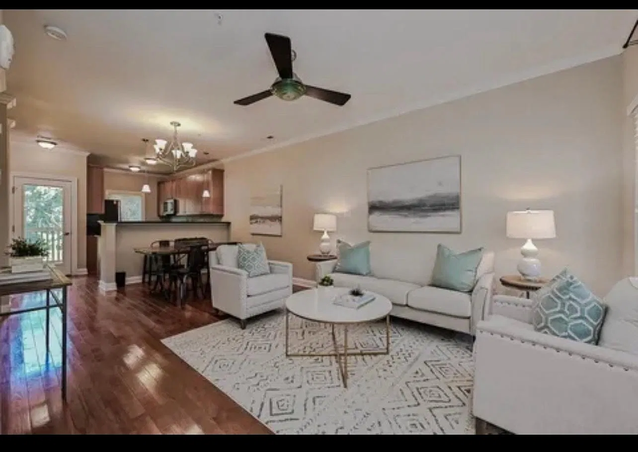 2 bed, 1047 sqft, $2,400 — Photo 4