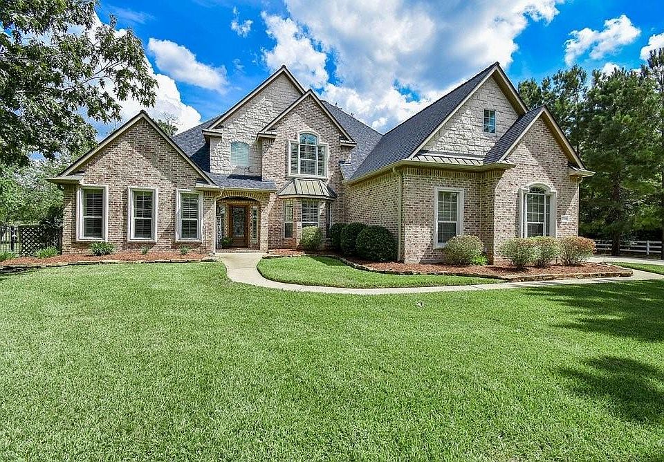 1st image of 32719 Tall Oaks Way