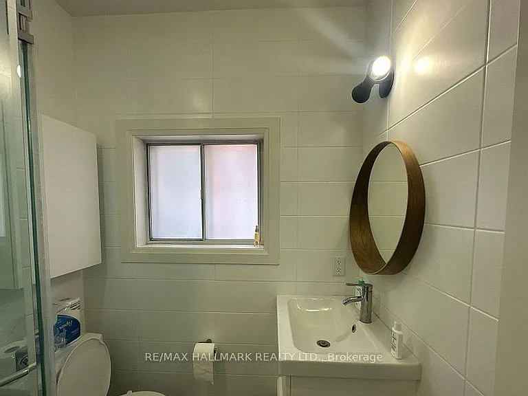 595 Saint Clair Ave W #11 — Photo 16