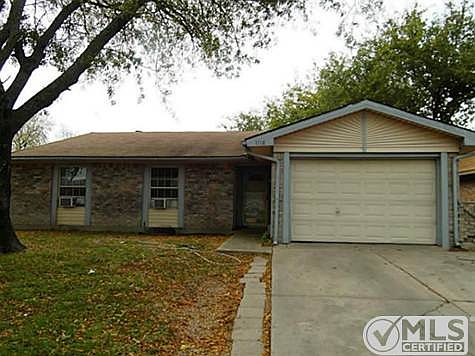1st image of 1118 White Oak Dr