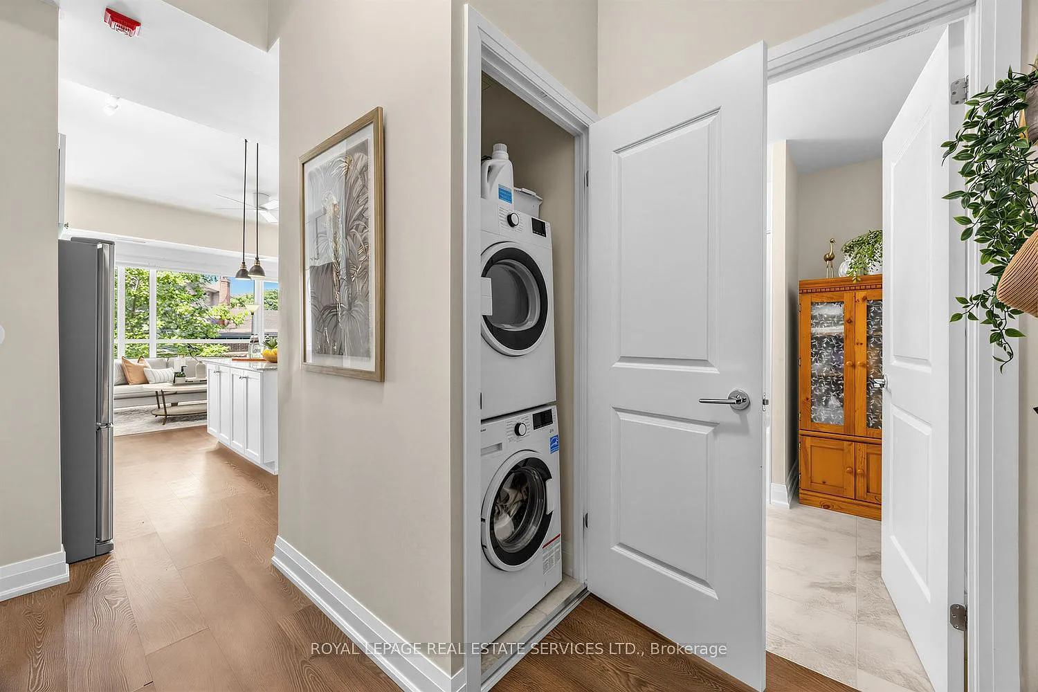 2 bed, $3,000 — Photo 4