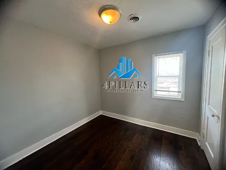 1120 W 150th St #2R — Photo 13