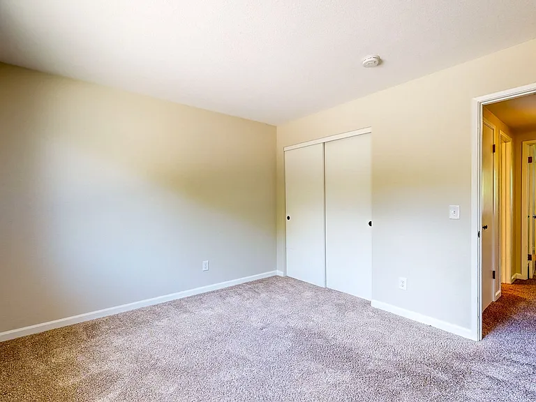 2146 Rivera Dr — Photo 36