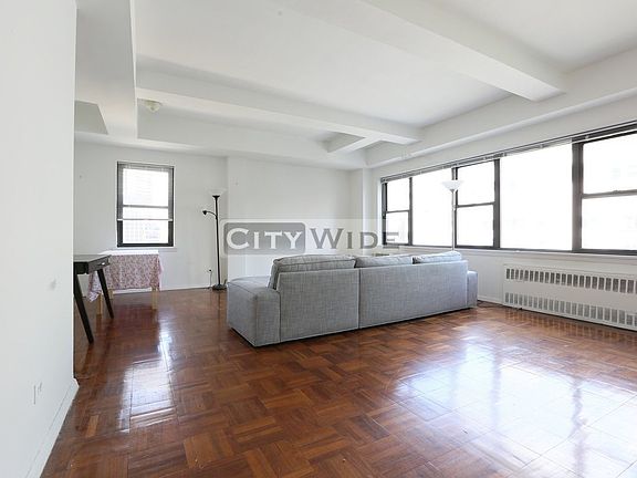 2nd image of 157 E 57th St APT 18A