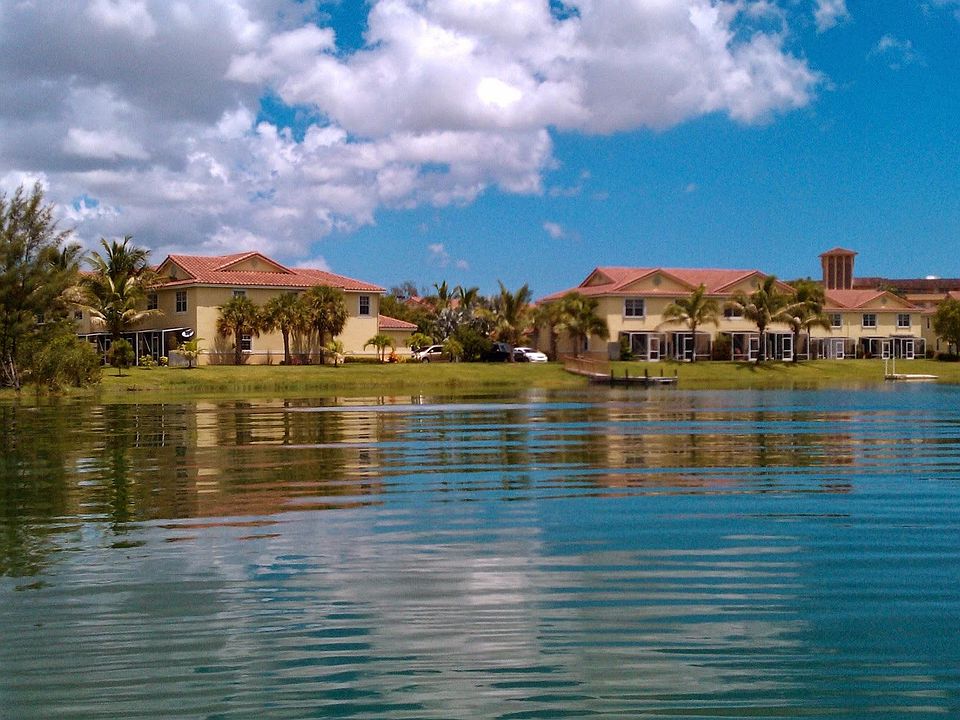 1st image of 4117 Crystal Lake Dr