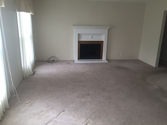 3rd image of 2913 Woodmont Dr