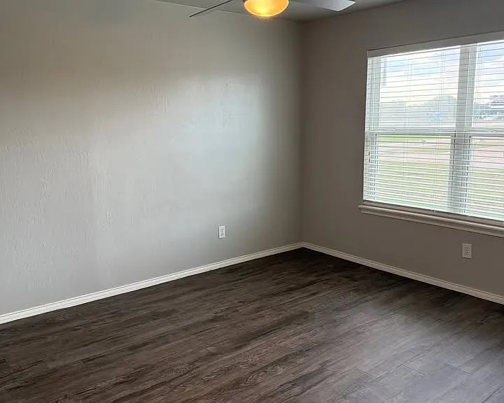 501 Industrial Dr W #501 — Photo 13