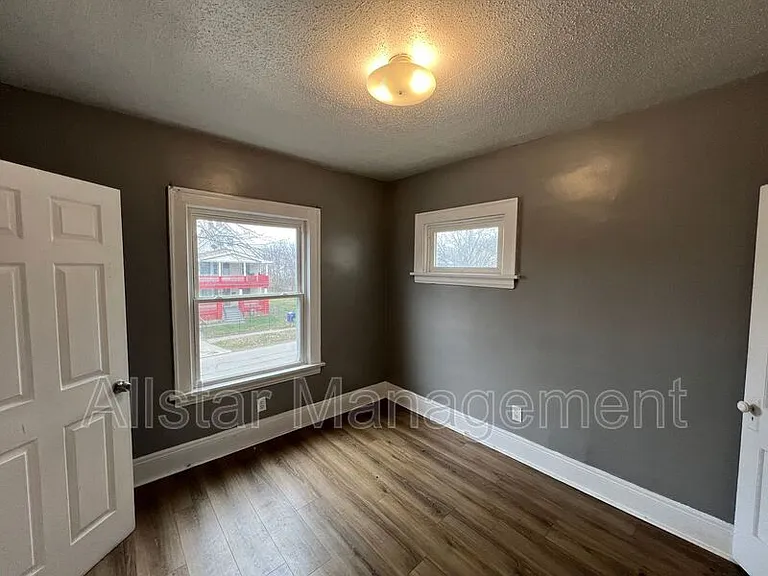 10006 Lamontier Ave #10008 — Photo 11