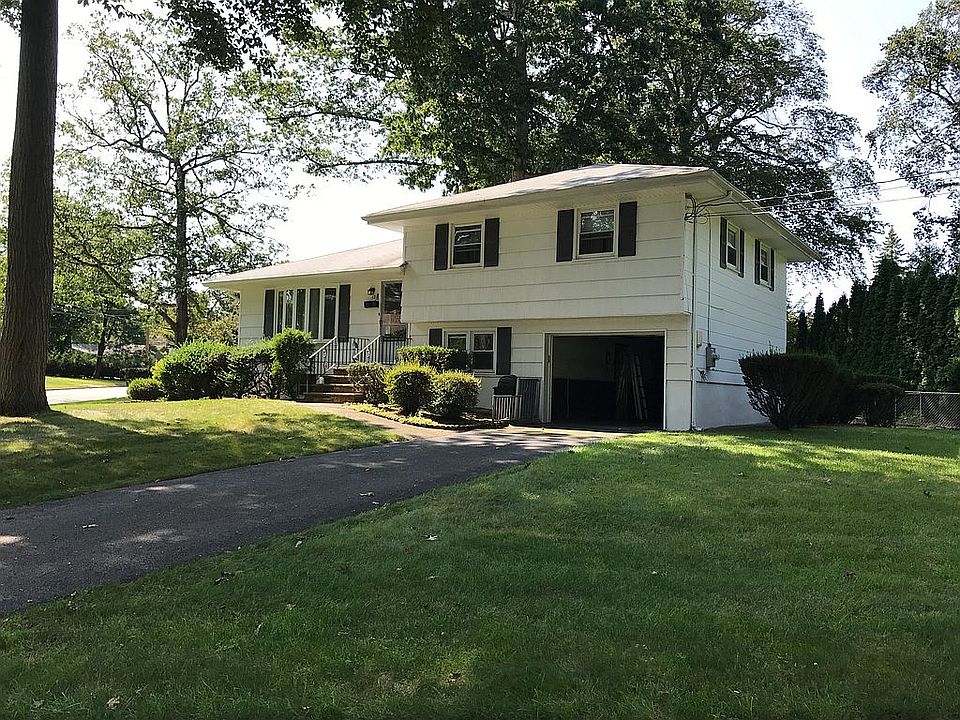 2nd image of 12 Pineview Dr