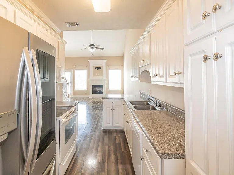 308 High Meadows Pl — Photo 16