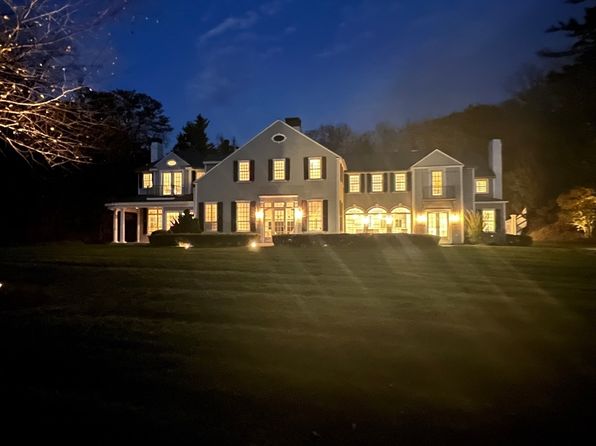 10R Martins Ln, Hingham, MA 02043