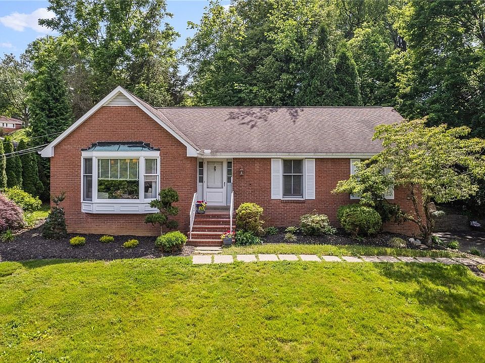 1st image of 76 Marwood Dr