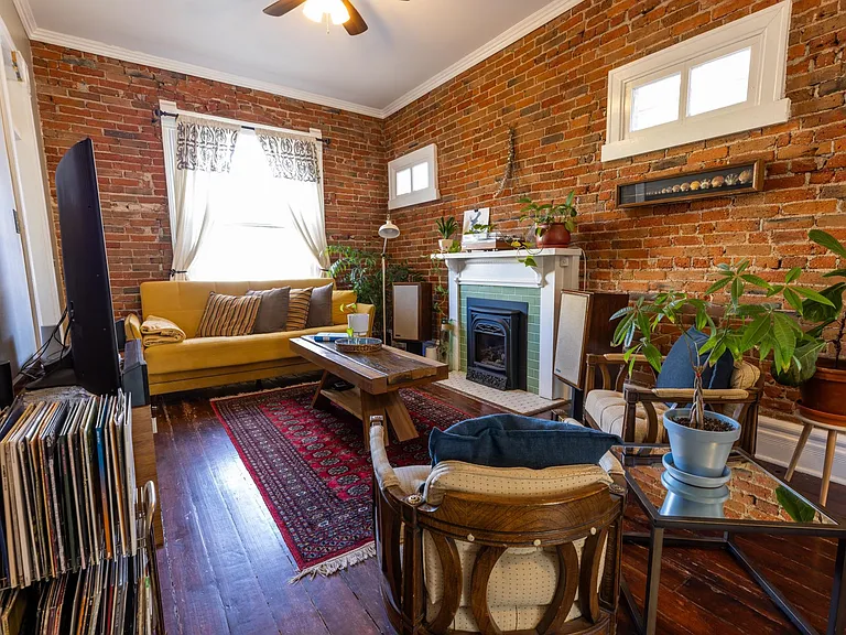120 W Maple Ave — Photo 18