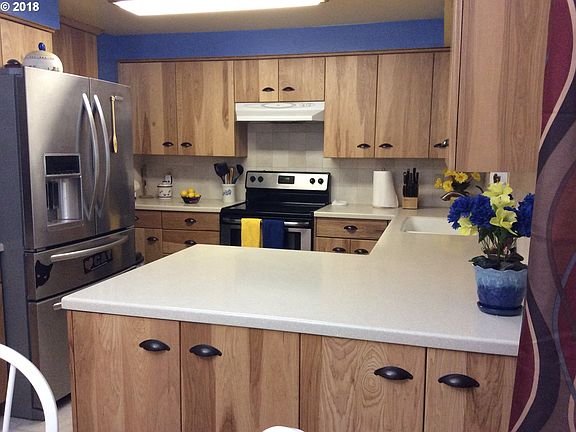 4th image of 4312 NE 151st Ave