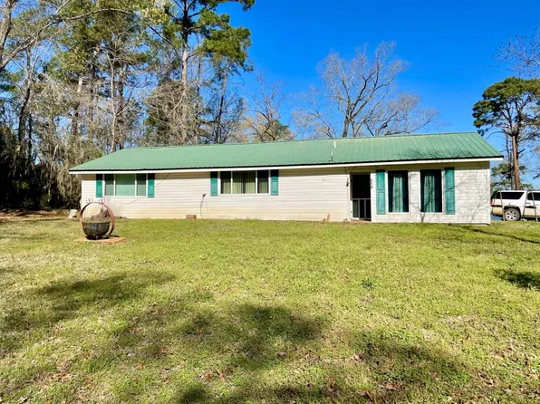 3062 Little Flock Rd, Many, LA 71449