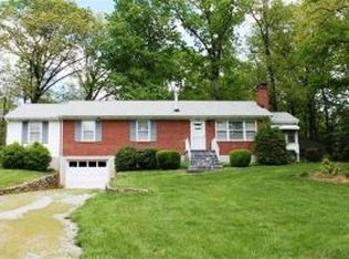 2020 McVitty Rd SW, Roanoke, VA 24018