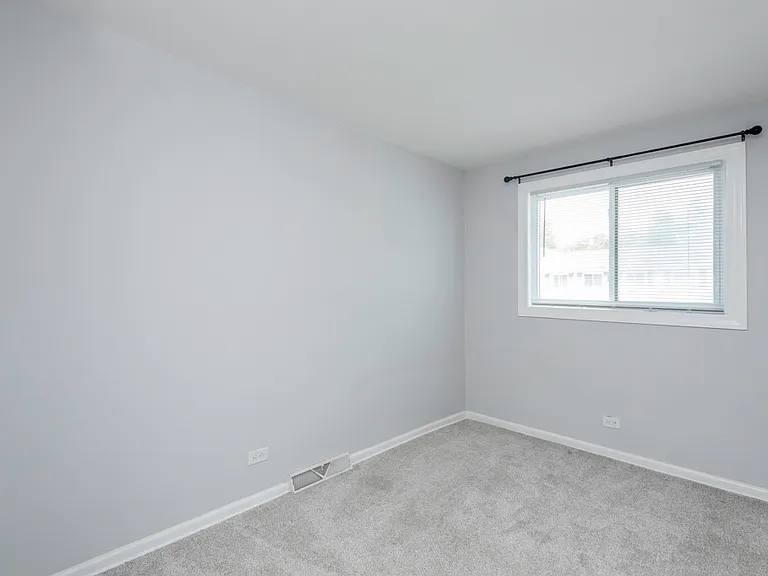 551 W Park Ave #F — Photo 19