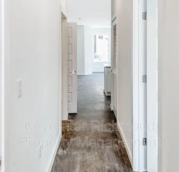 106 W 12th St #A — Photo 8