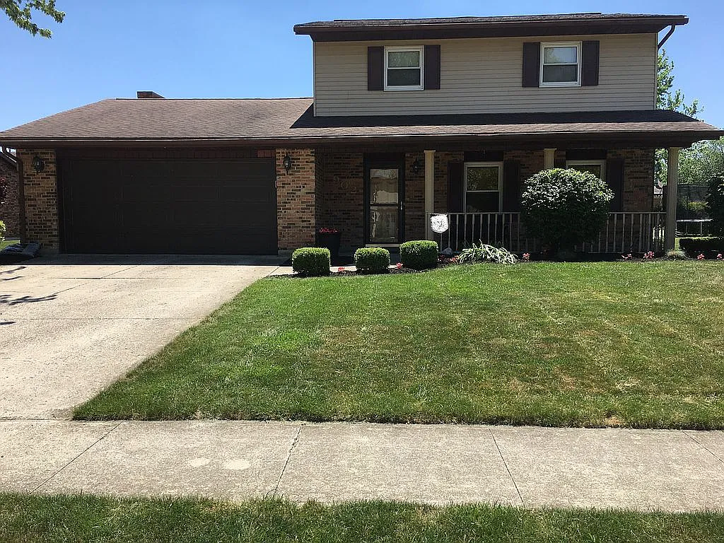 902 Windsor Cir photo 1