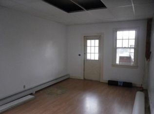 20 Anthony St APT 1, Coventry, RI 02816