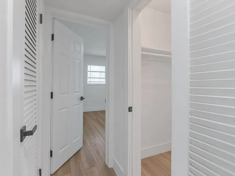 35-web-or-mls-LakeShore_Presidential_DSC7031