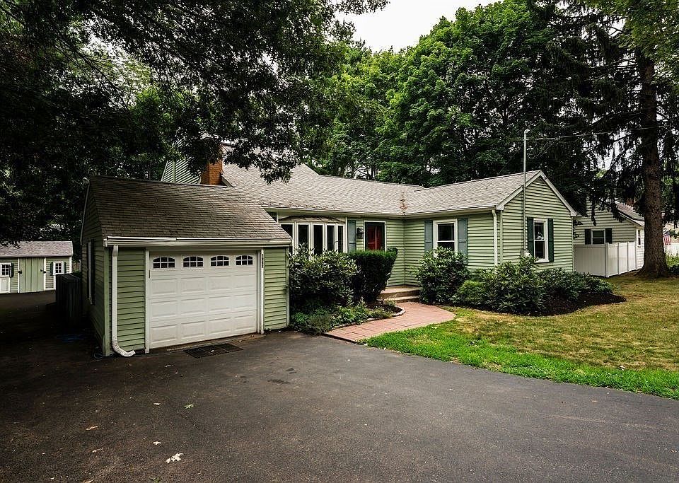 1st image of 1083 Edgell Rd