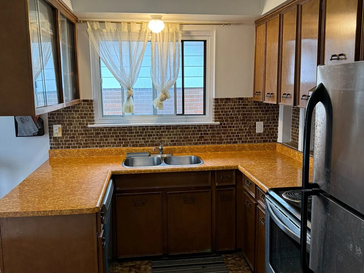 3 bed, $2,600 — Photo 3