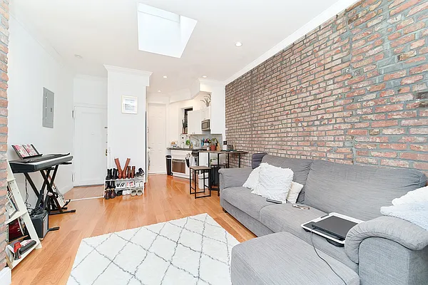Rented by Living New York | media 1