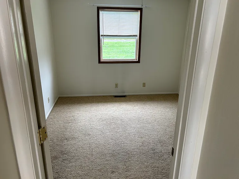154 Linden St #5 — Photo 10