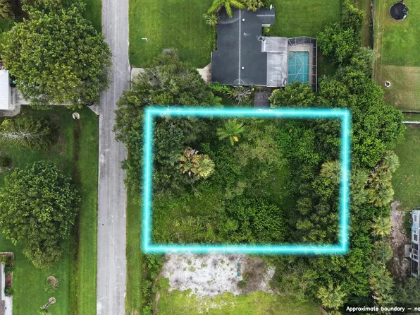 8001 Lockwood Drive, Fort Pierce, FL 34951