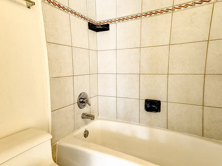 5150 Amesbury Dr #224 — Photo 18