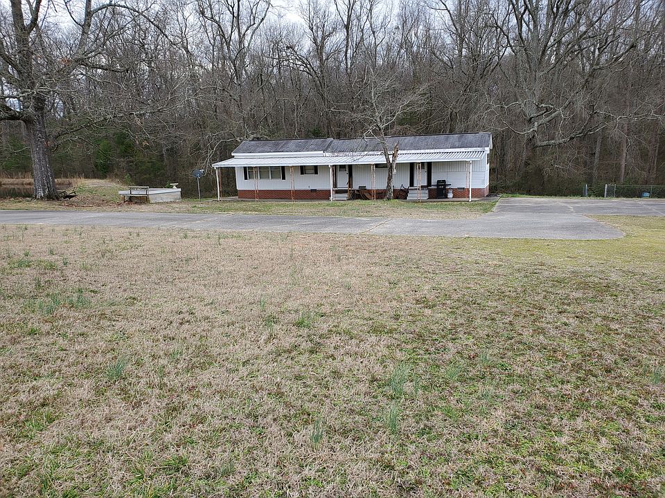 2nd image of 1506 Ritters Lake Rd
