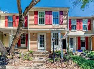 1943 Sagewood Ln, Reston, VA 20191