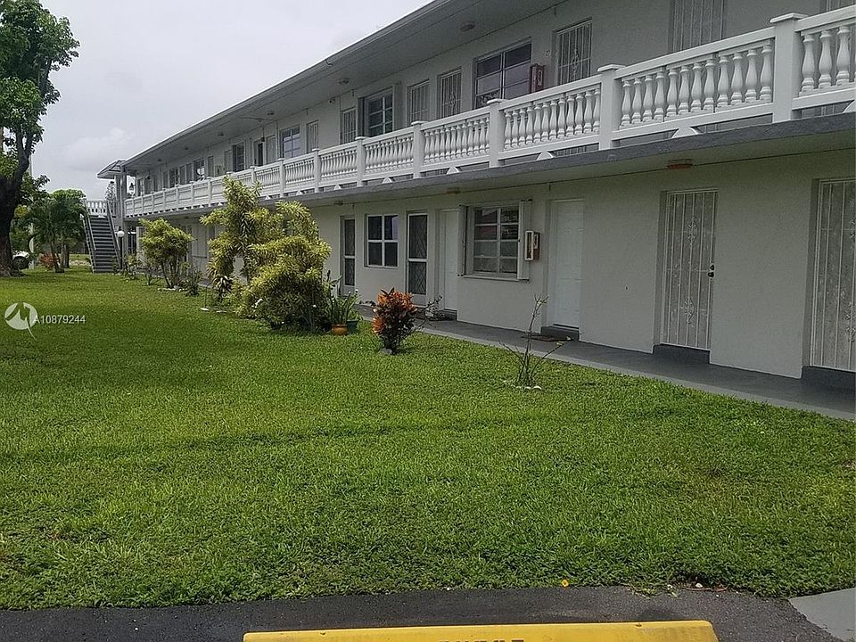 1st image of 165 NE 203rd Ter APT 5
