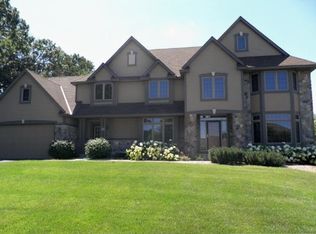 1496 Thomas Ln, Eagan, MN 55122