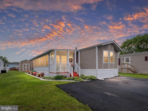 607 S Huckleberry Ave #130, Bear, DE 19701