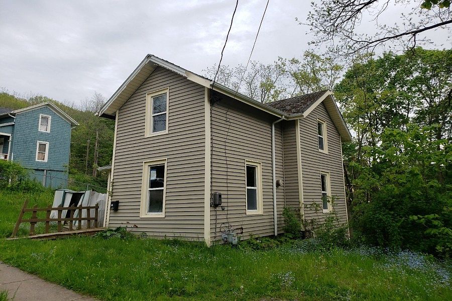 2nd image of 64 Rochester St